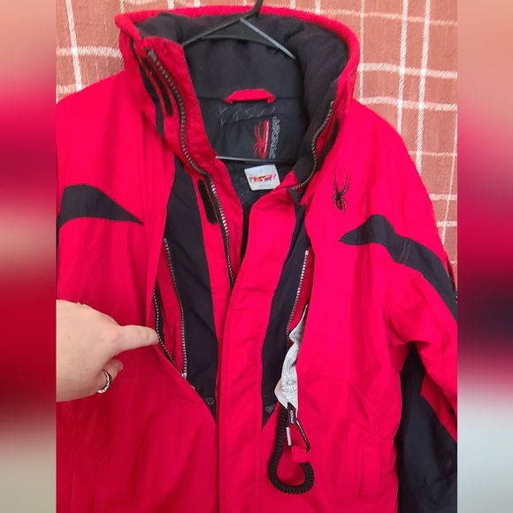 Spyder Men's Red and Black Jacket - Picture 12 of 16